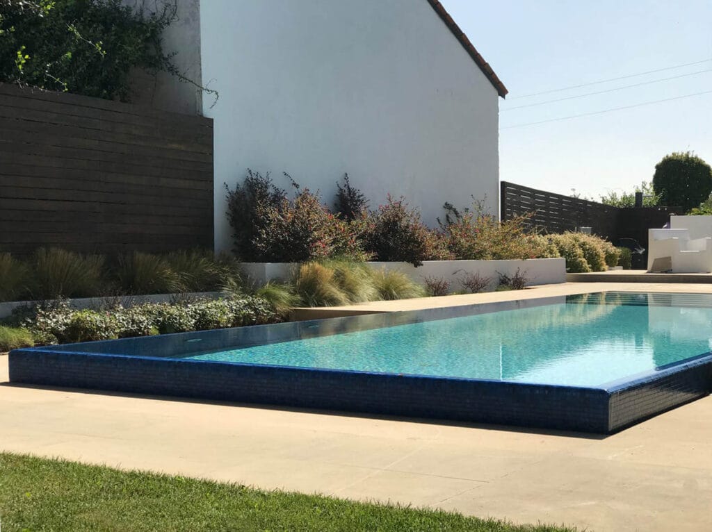 Contemporary pool villa architect Verona Italy — Federico Cappellina