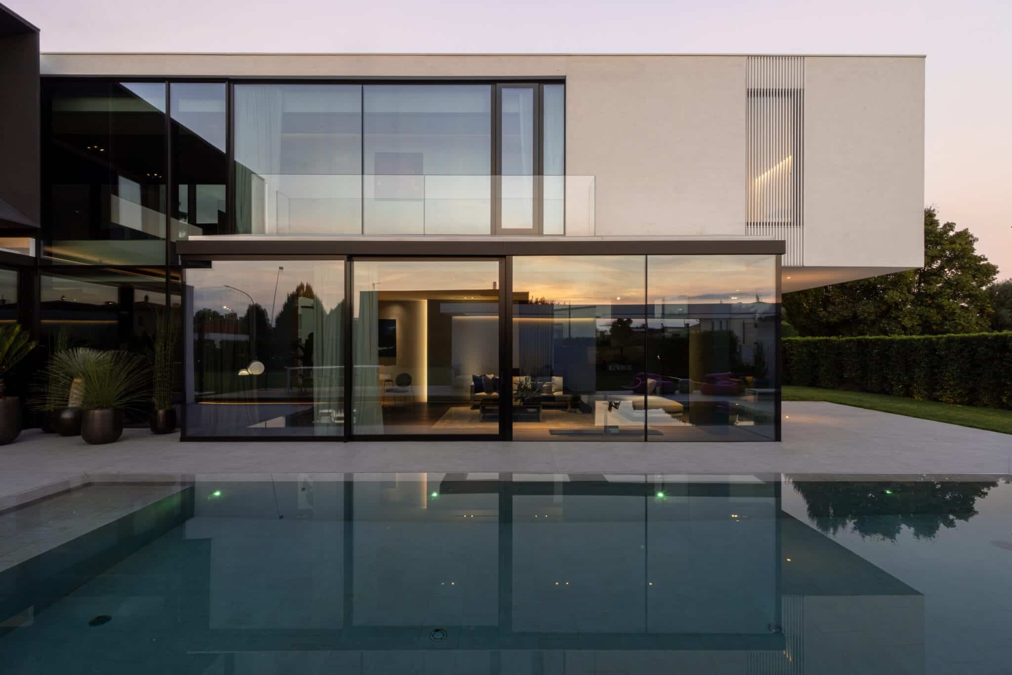 villa moderna Lago di Garda sponda veronese architettura contemporanea