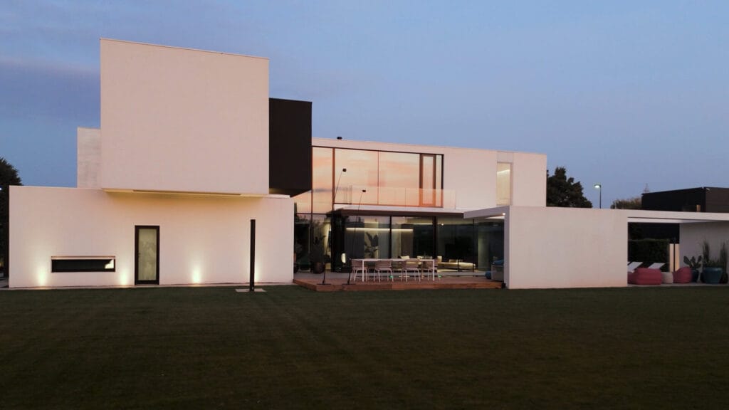 villa lusso lago di garda terrazza panoramica tramonto