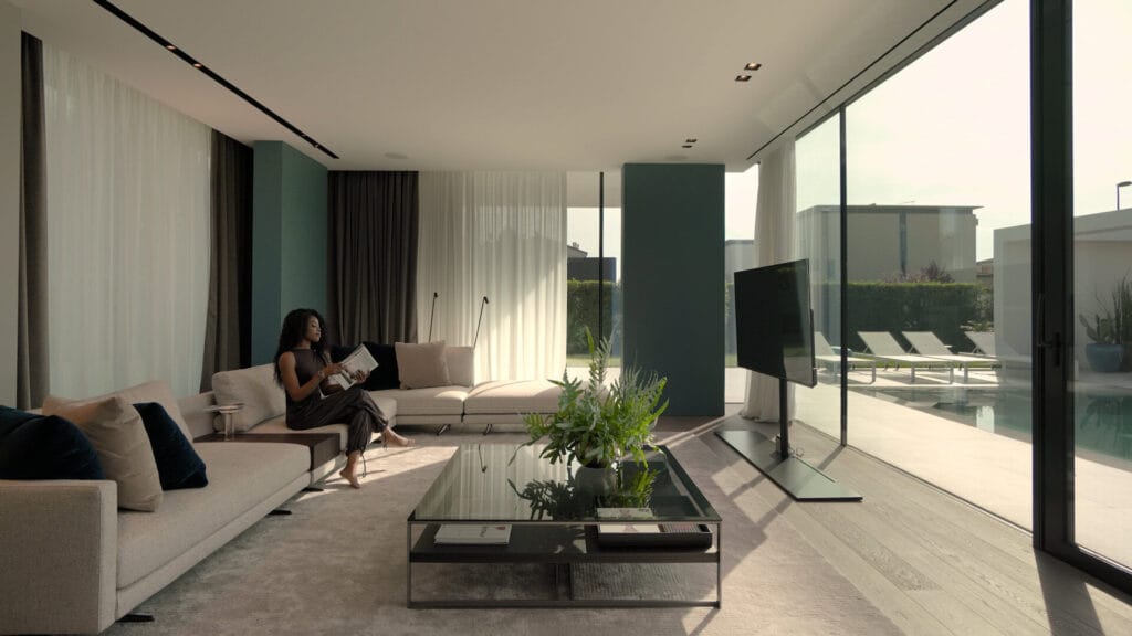 interior design villa lago di garda vetrate panoramiche